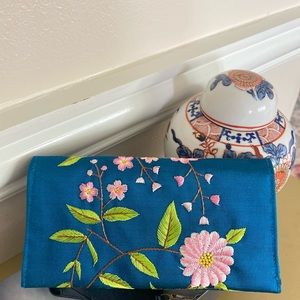 Twereet Silk Company Embroidered Silk clutch